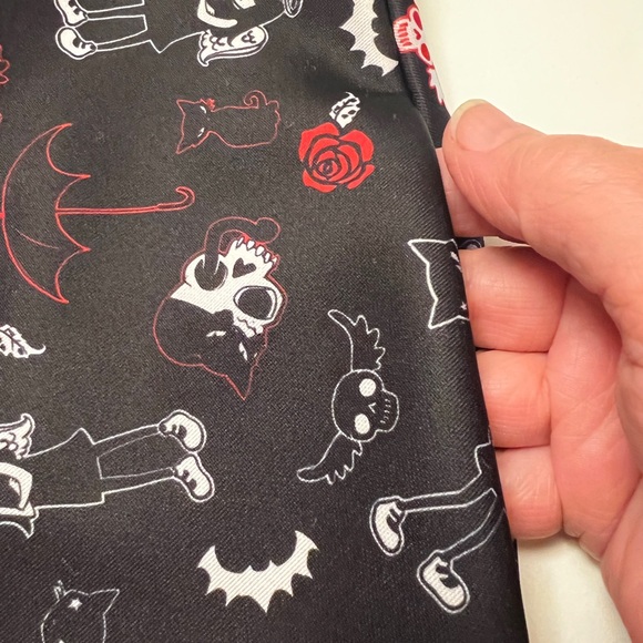 Emily the Strange Hot Topic Black Goth Flare Skater Mini Skirt Front Zip Large - Picture 11 of 12